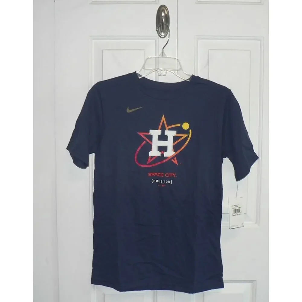 Nike Boys Houston Astros Space City Graphic T-Shirt‎ in Midnight Navy Large $28